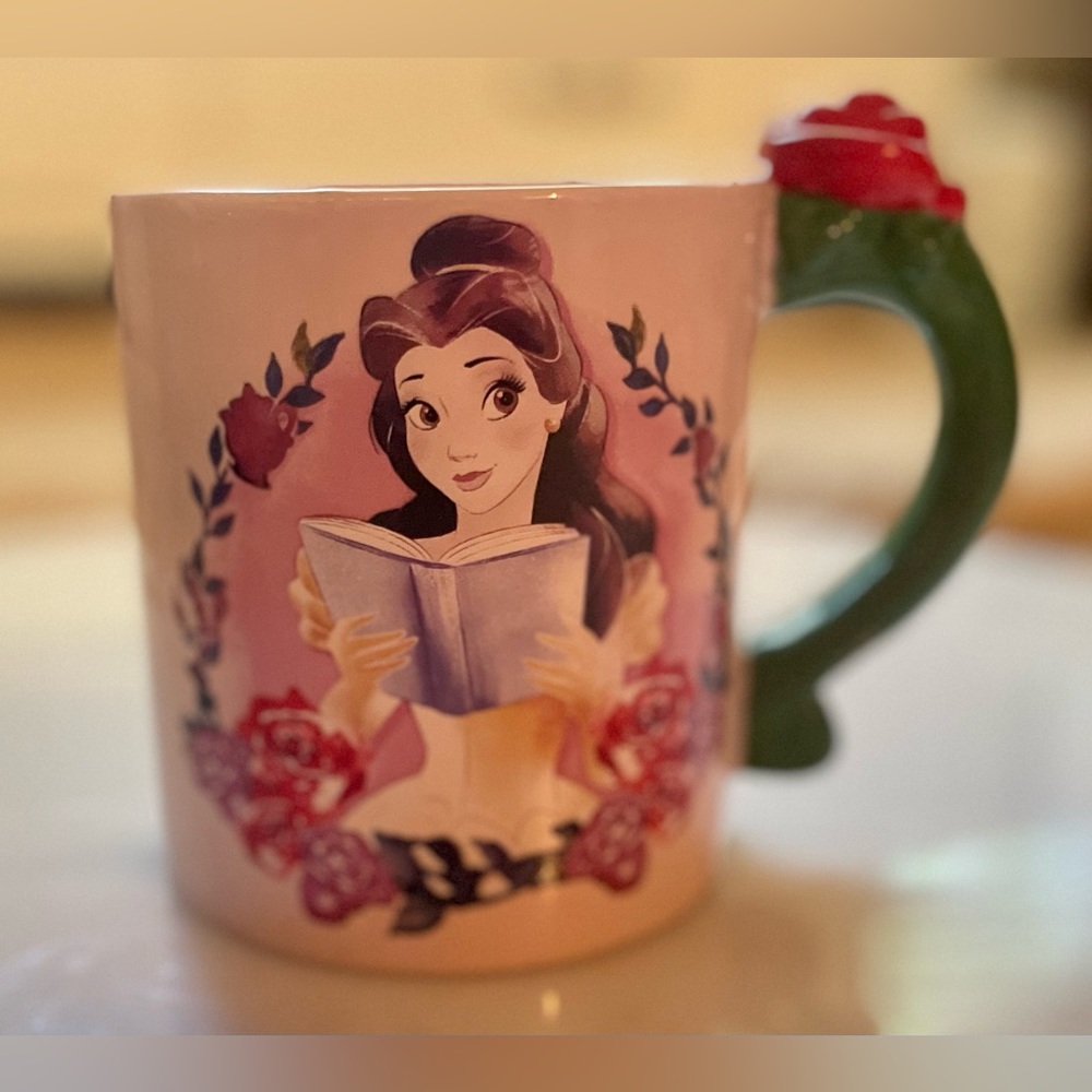 Beauty & the Beast Belle mug NEW